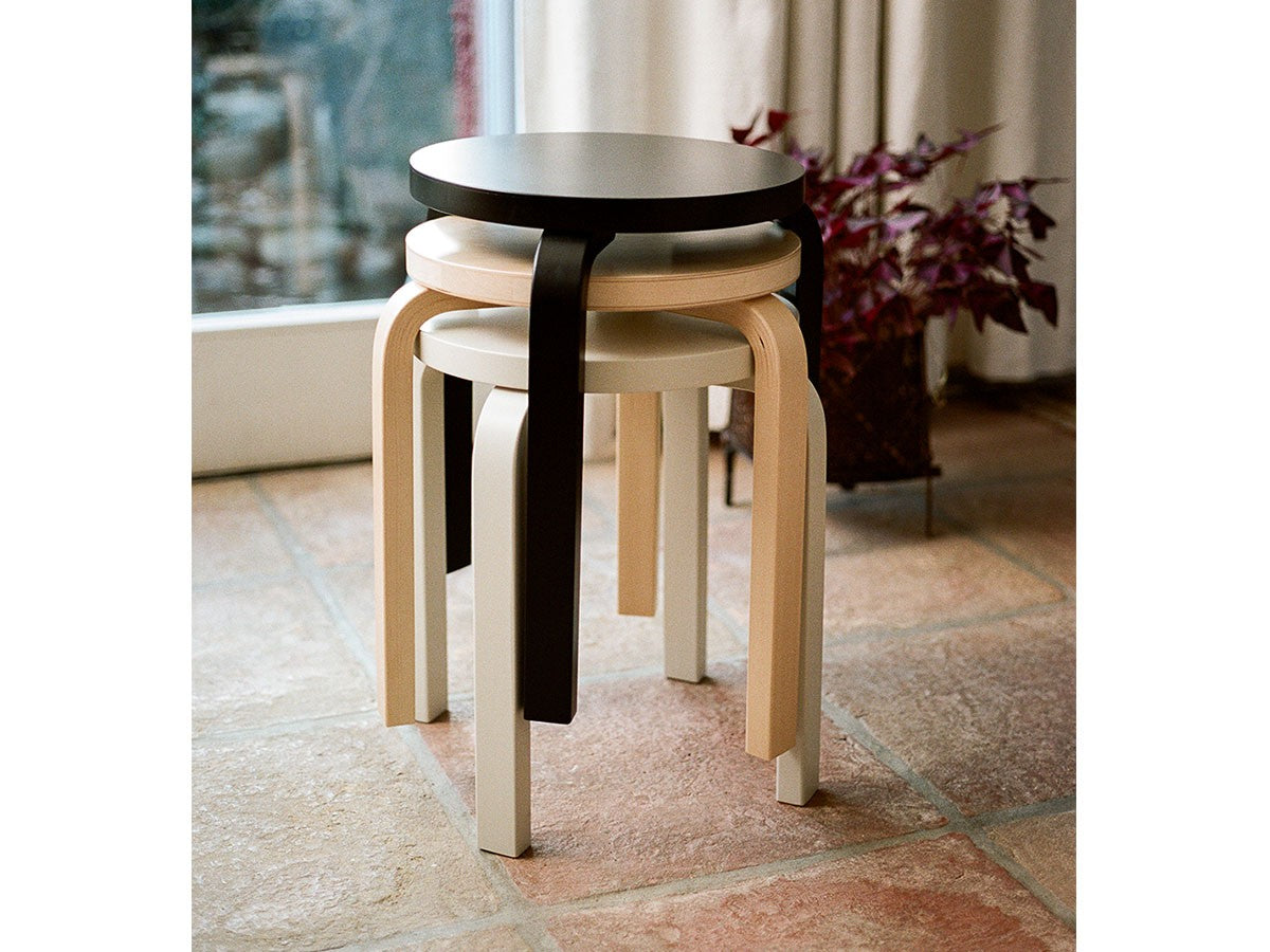STOOL 60_9