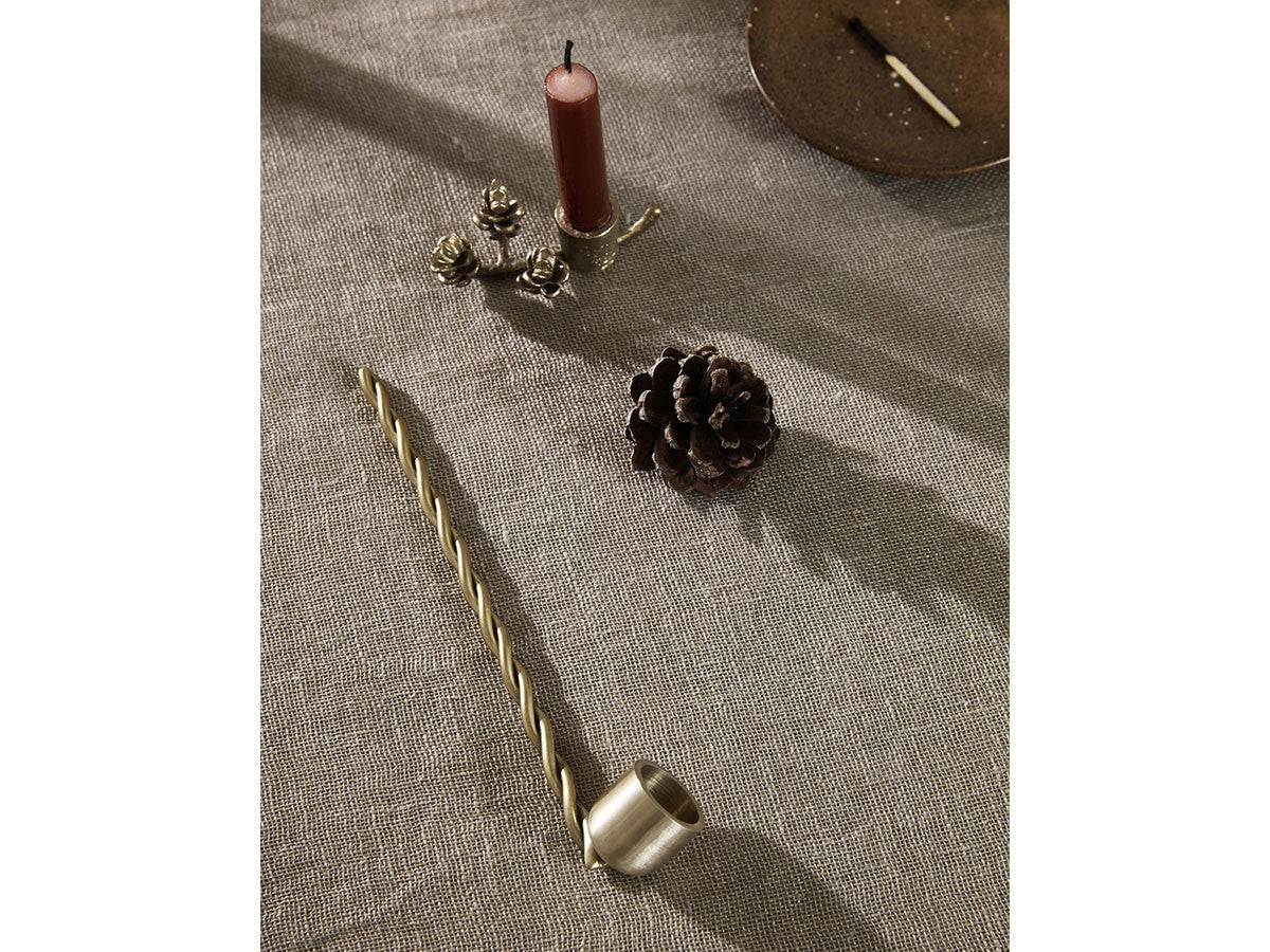 TWIST CANDLE SNUFFER