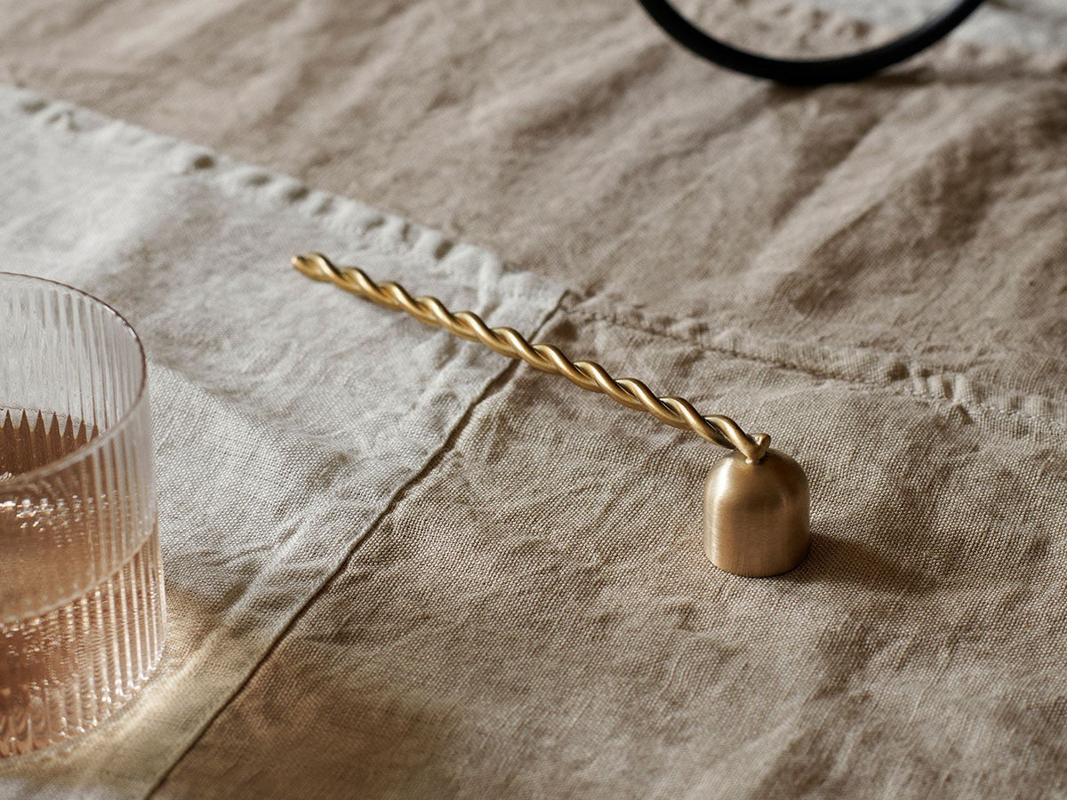 TWIST CANDLE SNUFFER