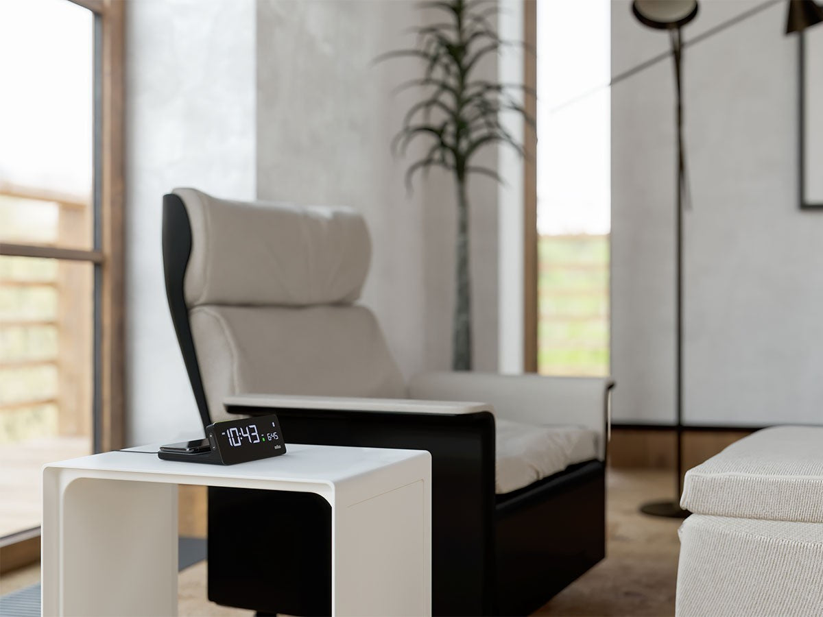 QI WIRELESS CHARGING DIGITAL ALARM CLOCK_9