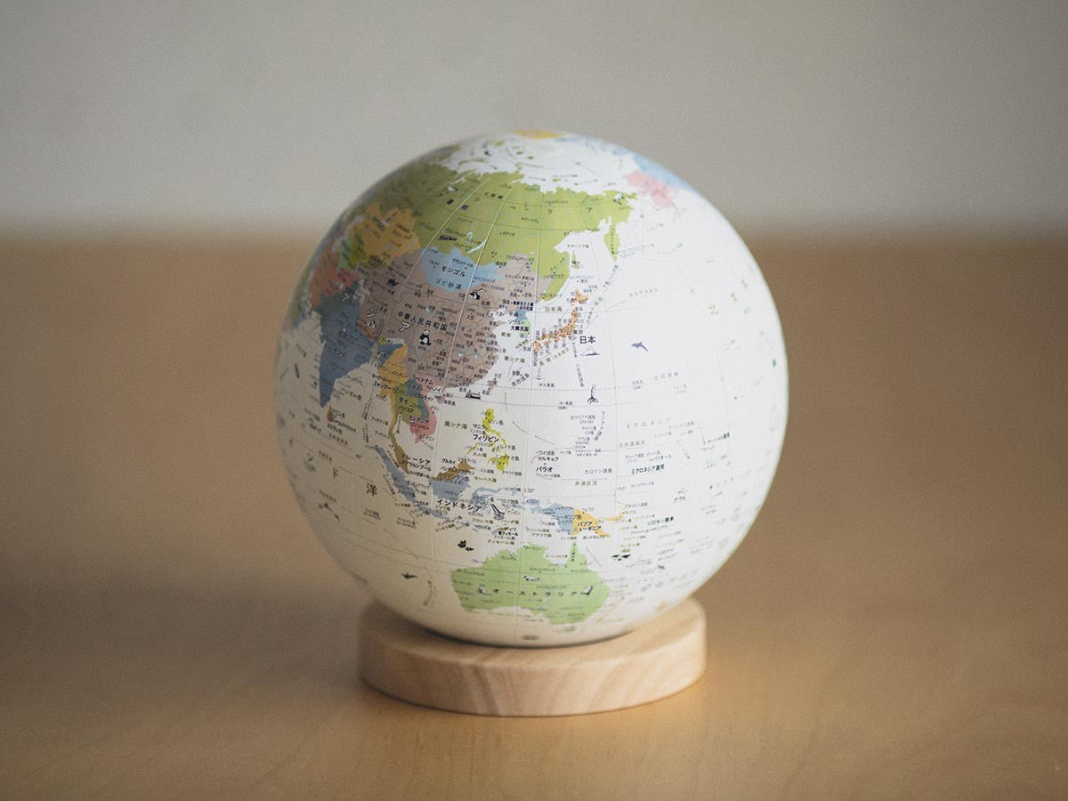 HOBONICHI EARTH BALL JOURNEY
