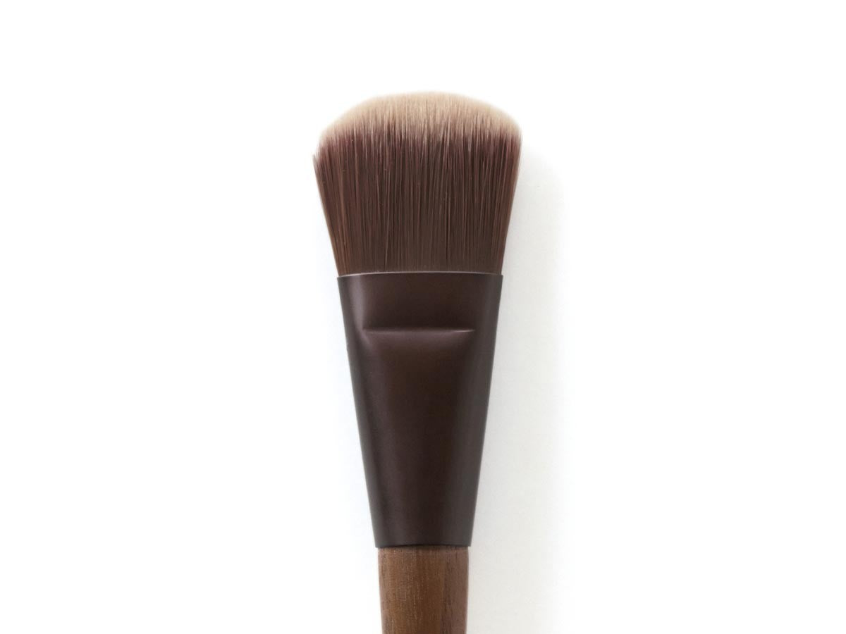 SUVE NADERU BRUSH