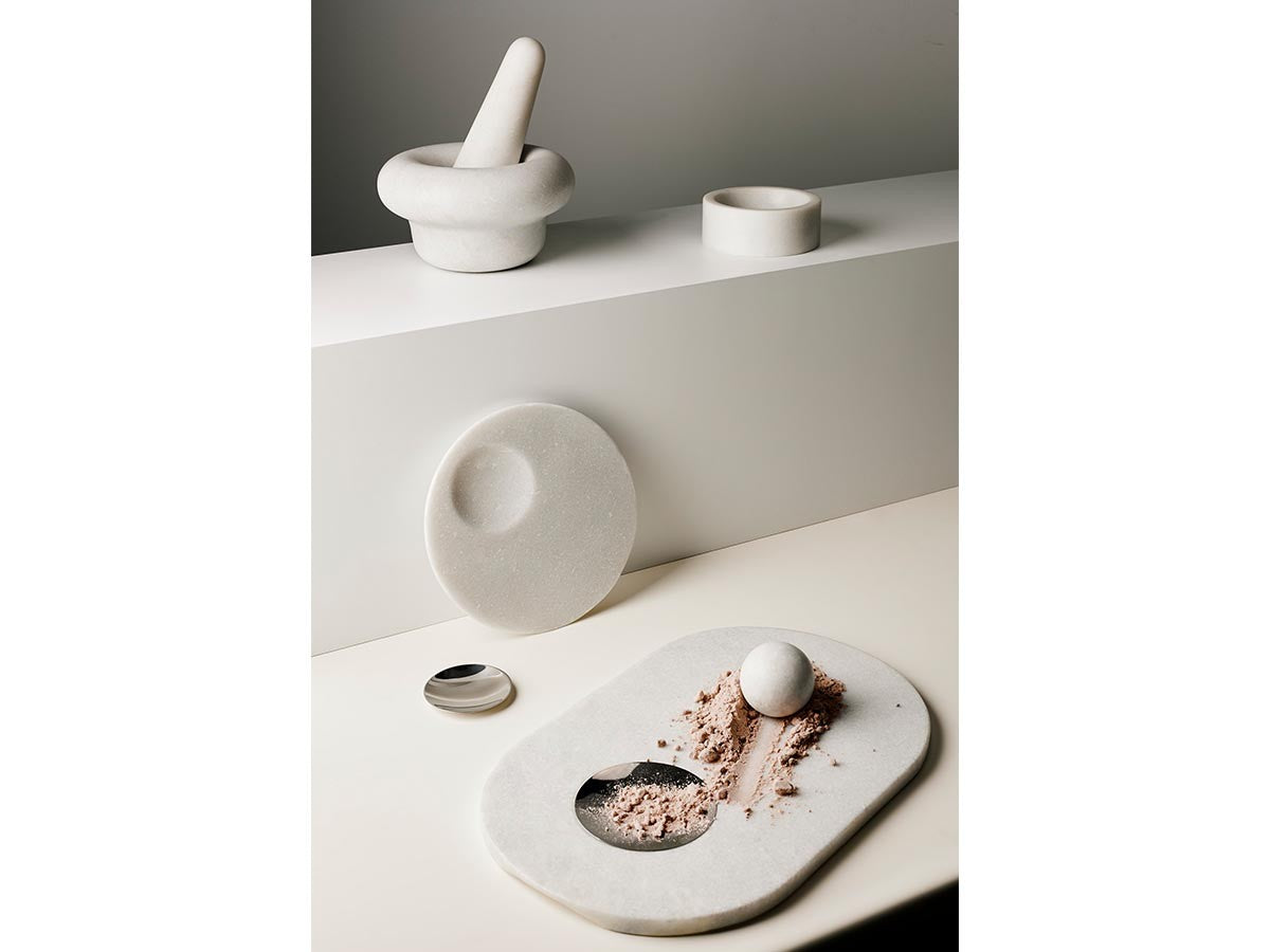 STONE CHOPPING BOARD WHITE