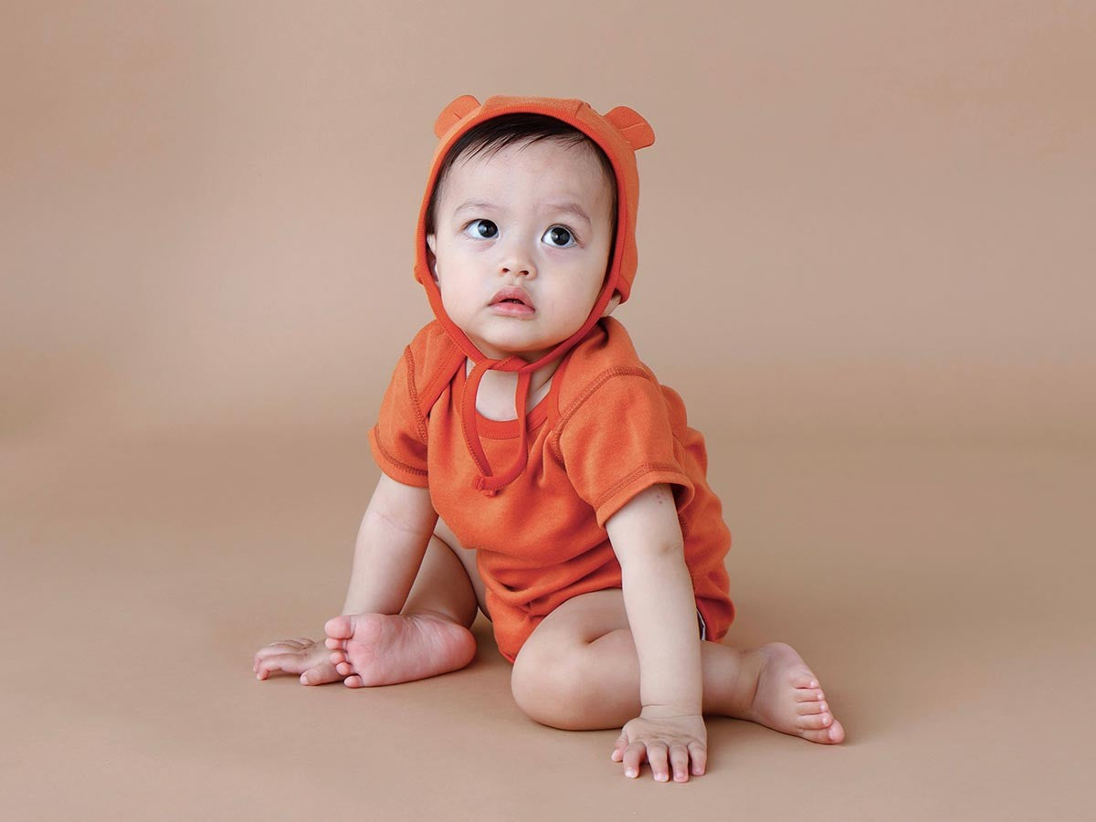 MARSHMALLOW SMOOTH BODYSUIT & BEAR EAR BONNET_6