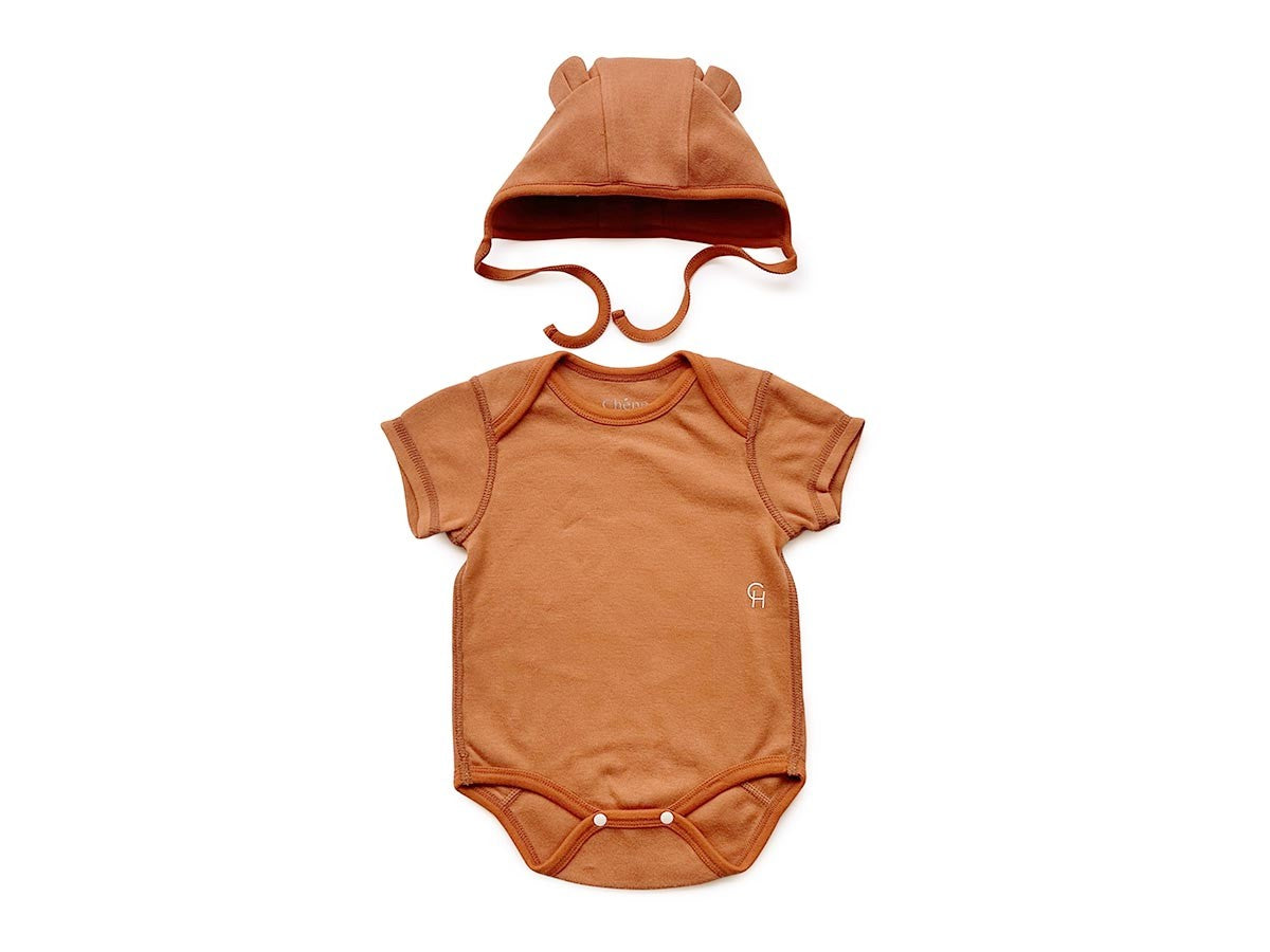 MARSHMALLOW SMOOTH BODYSUIT & BEAR EAR BONNET_2